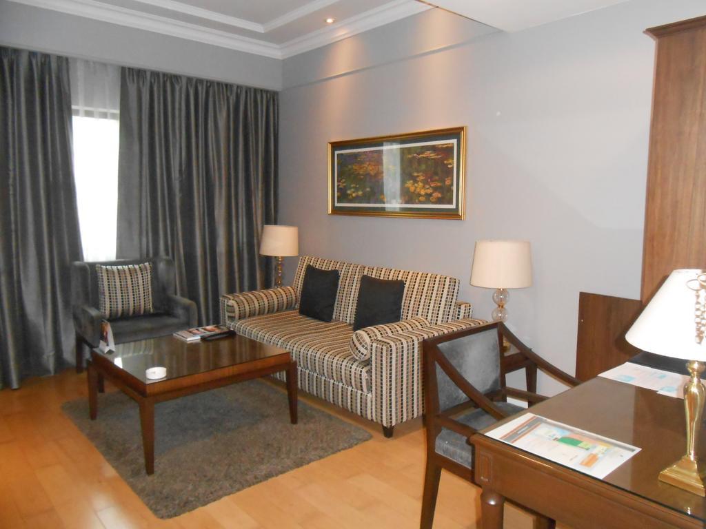 โรงแรมเคนิลเวิร์ธ โกลกาตา ภายนอก รูปภาพ